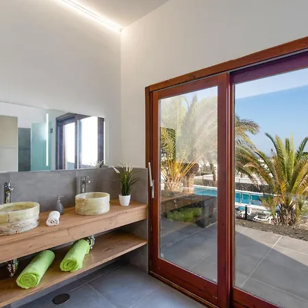 Rodea Cinco By Playa Blanca (Lanzarote)